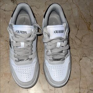 GUESS Men's White and Gray Casual Sneakers